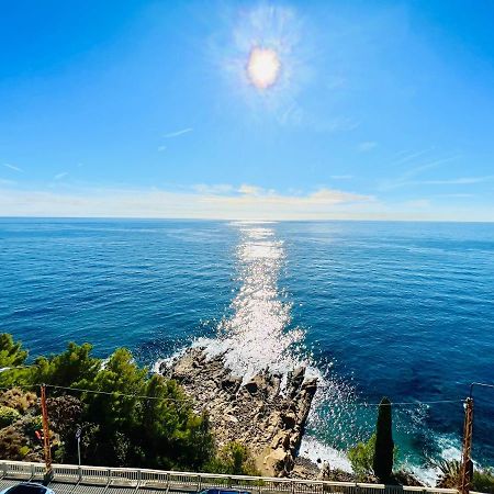 Suite Sunset 7 - Fronte Mare サンレモ エクステリア 写真
