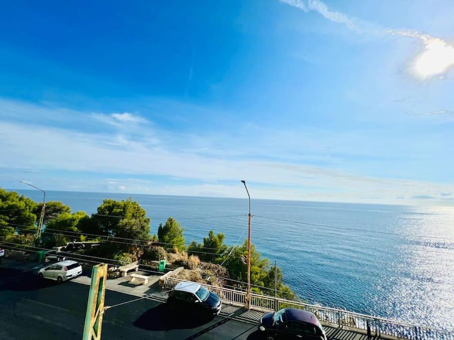 Suite Sunset 7 - Fronte Mare サンレモ エクステリア 写真
