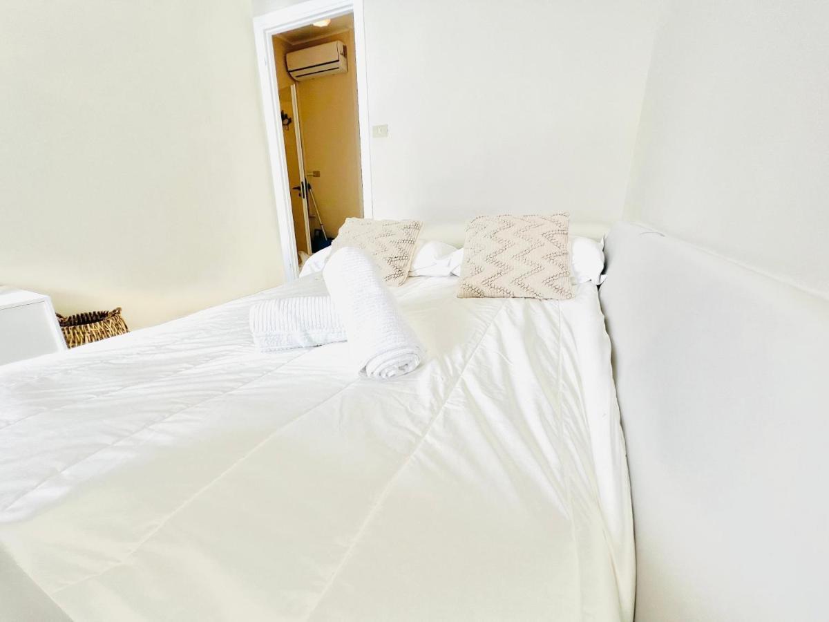 Suite Sunset 7 - Fronte Mare サンレモ エクステリア 写真