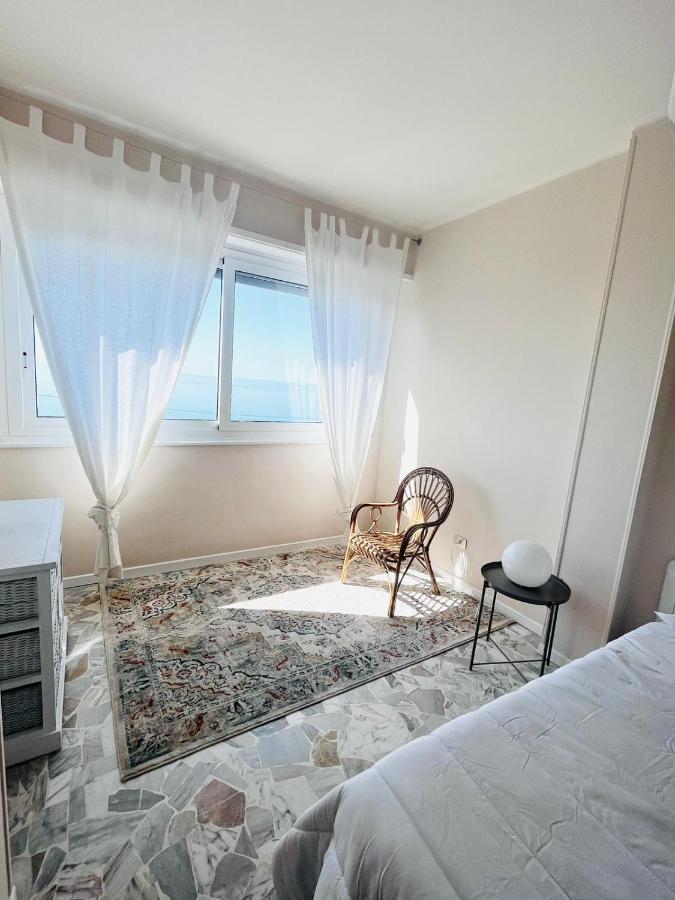 Suite Sunset 7 - Fronte Mare サンレモ エクステリア 写真